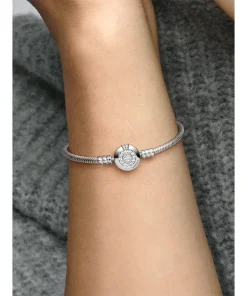 Alternative view of Pandora Moments Sparkling Crown O Snake Chain Bracelet