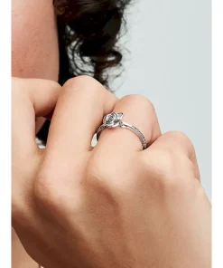 Alternative view of Rose in Bloom Ring